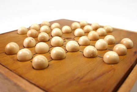 Wooden Classic: Solitaire