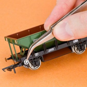 Vallejo Extra Fine Curved Tweezers