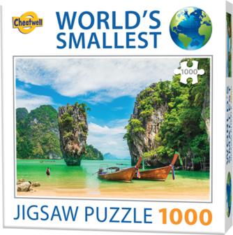 Phuket, Thailand - World&#039;s Smalles Jigsaw Puzzle (1000)
