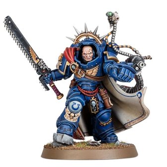 Warhammer 40,000 - Space Marines: Captain in Graves Armour