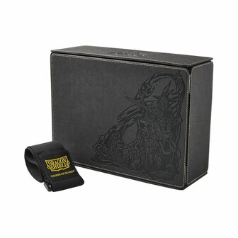 Game Master Companion (Dragon Shield)