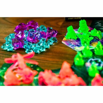 Nexus Ops &ndash; Revised Edition &ndash; Sci-Fi Strategiespel met 3D Monoliet &ndash; Renegade Game Studios