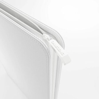 Zip-Up Album: 18 Pocket (Gamegenic) - White