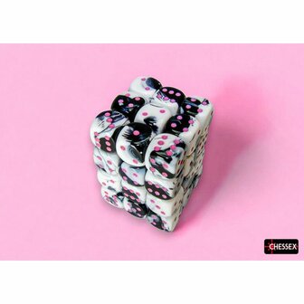 Dobbelstenen D6 (12mm) - Gemini Black-White/Pink (36x) - Chessex