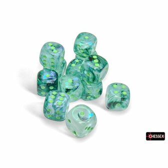 Dobbelstenen D6 (16mm) - Borealis Luminary Kelp/Light Green (12x) - Chessex