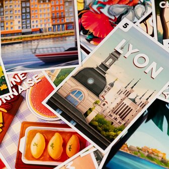 Postcards (ENG/FR) &ndash; Bordspel &ndash; Synapses Games