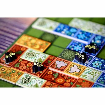 Bee Garden / Flower Fields &ndash; Tegellegspel &ndash; Haumea Games