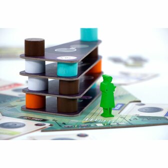 Flatiron (NL)  &ndash; Strategisch Bordspel &ndash; 999 Games