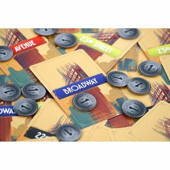 Flatiron (NL)  &ndash; Strategisch Bordspel &ndash; 999 Games