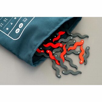 Wriggle Roulette &ndash; push-your-luck gezelschapsspel &ndash; Oink Games