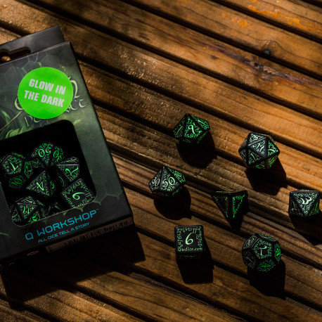 Elvish RPG Dice Set Black & Glow-in-the-dark (7 stuks)