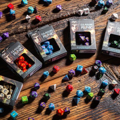 Classic Runic Dice Set