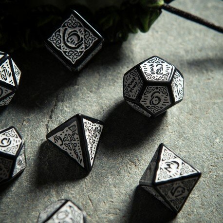 Celtic Dice Set Zwart & Wit (7)
