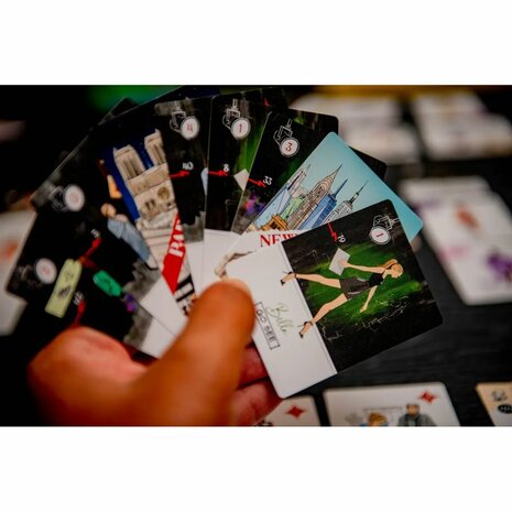 Couture - Mode kaartspel met Simultane Biedingen van Allplay