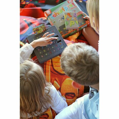 Schuifpret Spelling – Educatief taalspel van 999 Games