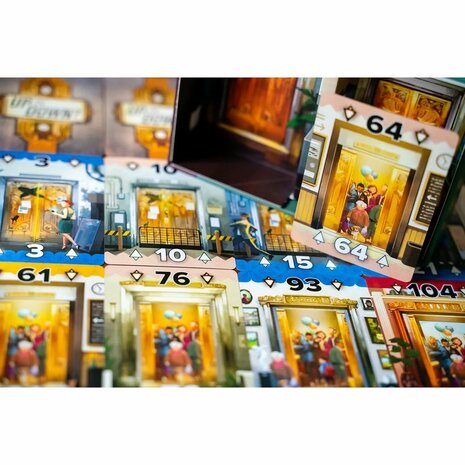 Up or Down? – Kaartspel - Capstone Games