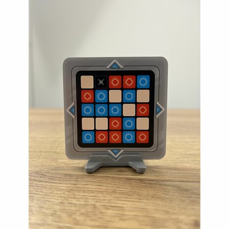 Codenames (Nieuw Artwork) – Woordspel – White Goblin Games