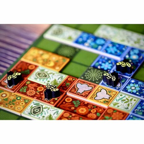 Bee Garden / Flower Fields – Tegellegspel – Haumea Games