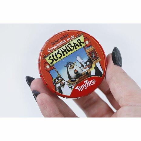 Tiny Tins: Geharrewar in de Sushibar &ndash; Compact dobbelspel &ndash; 999 Games
