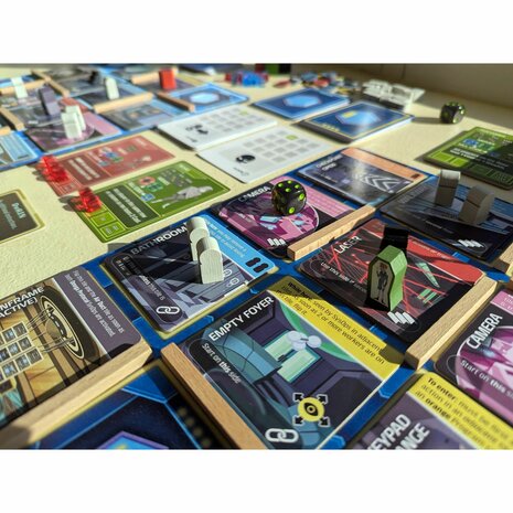 Burgle Bros 3: Future Flip &ndash; Bordspel &ndash; Tim Fowers Games