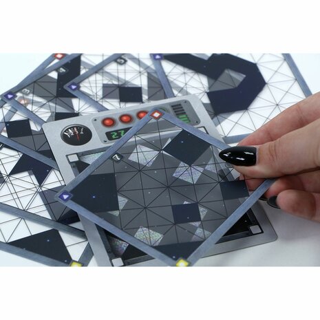Cover It: Universe &ndash; Puzzelspel &ndash; 999 Games