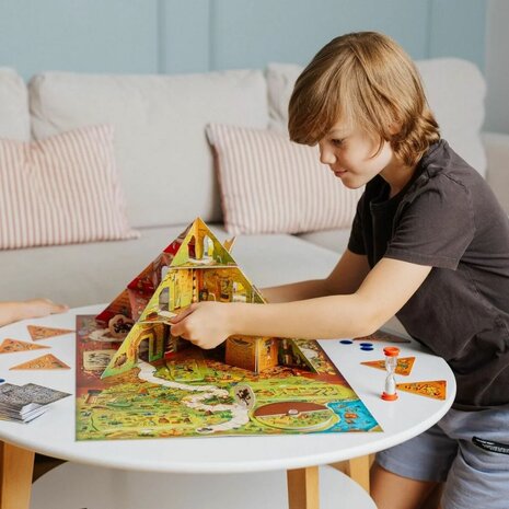 Spy Guy Pyramid &ndash; Co&ouml;peratief bordspel &ndash; Trefl