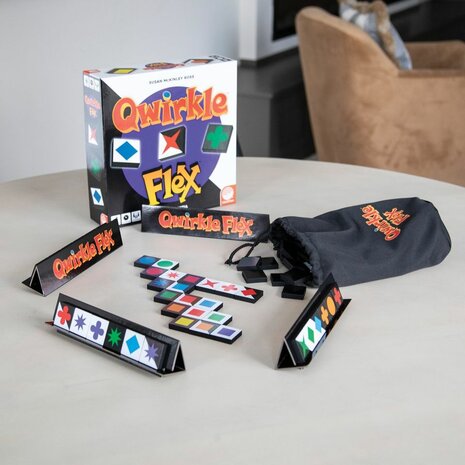 Qwirkle Flex &ndash; Tegellegspel &ndash; MindWare