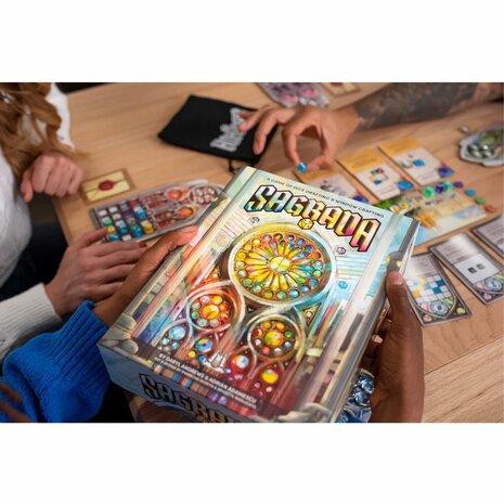 Sagrada 2026 (Refresh) &ndash; Dobbelsteenlegspel &ndash; Matagot