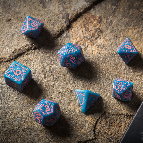 Runic RPG Dice Set Glacier & Pink (7 stuks)